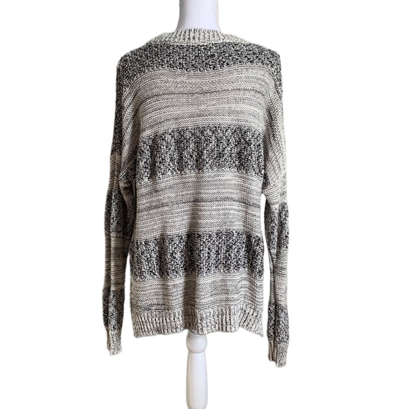 B.P. Collection Sweater Size Large - Picture 3 of 17